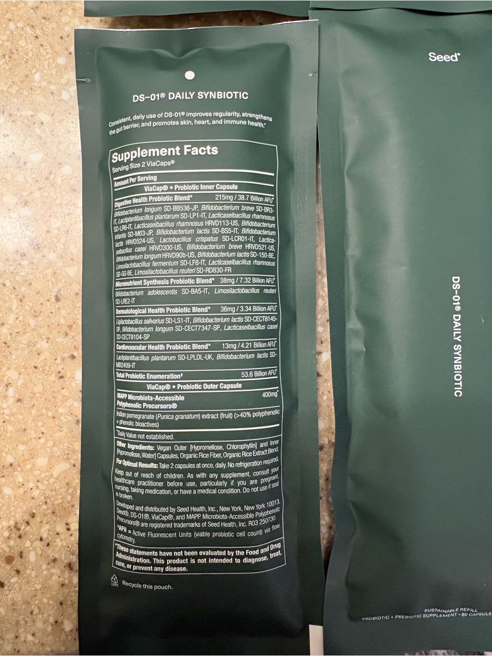 Seed Daily Synbiotic Sachets - Dark Green - Picture 3 of 7